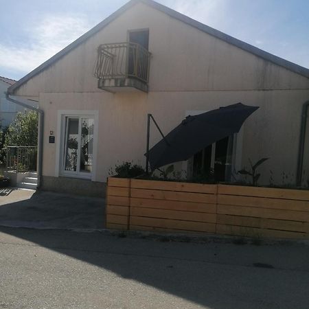 Haeuschen Am Meer Vodice Buitenkant foto